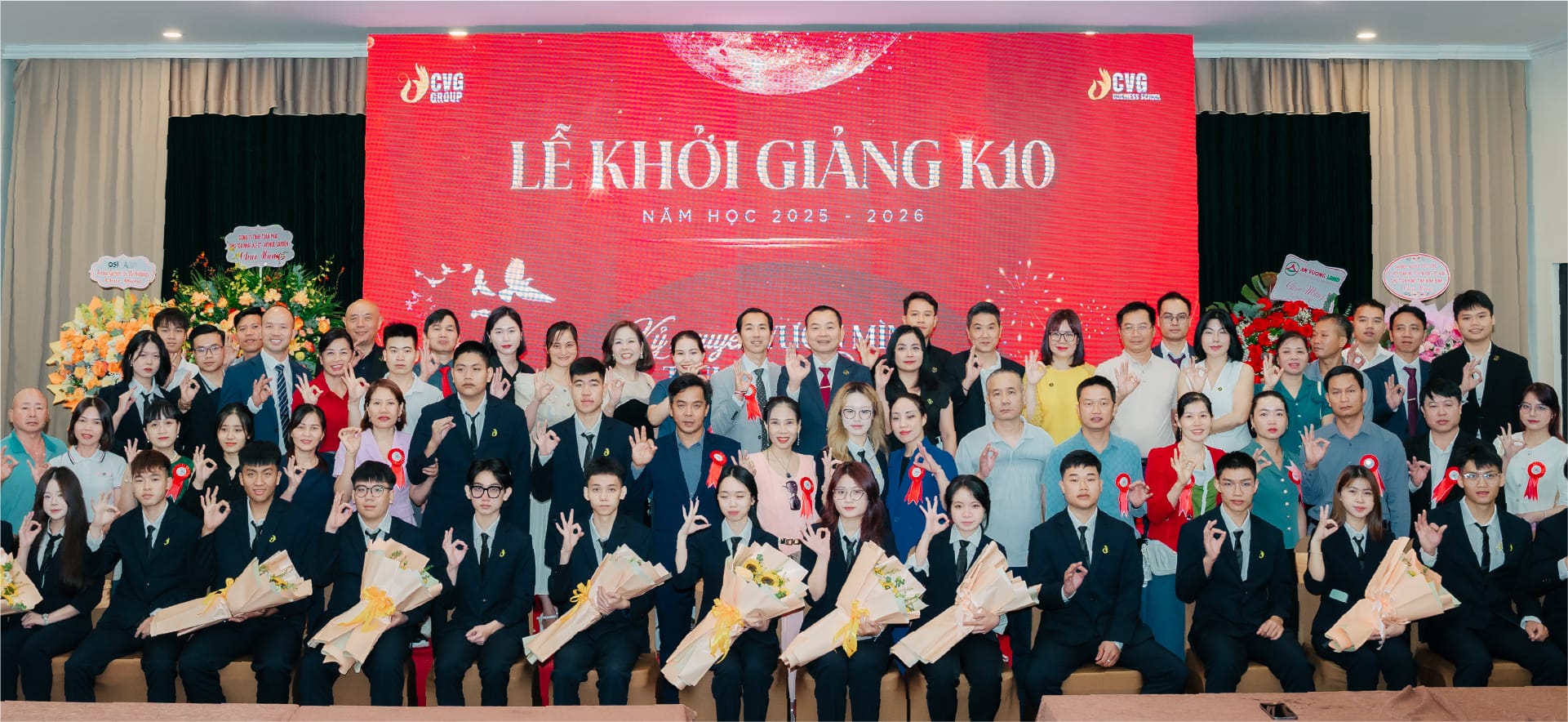VỀ CHÚNG TÔI 18 Asset 54